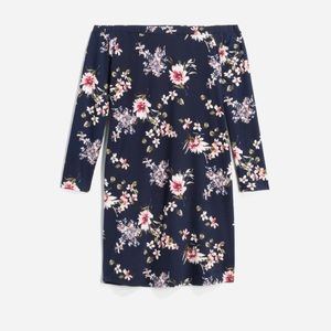 Maternity off shoulder dress